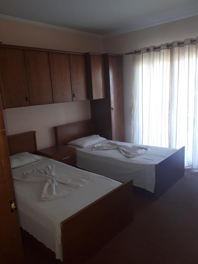Hotel Meteor New Shtoj Zewnętrze zdjęcie