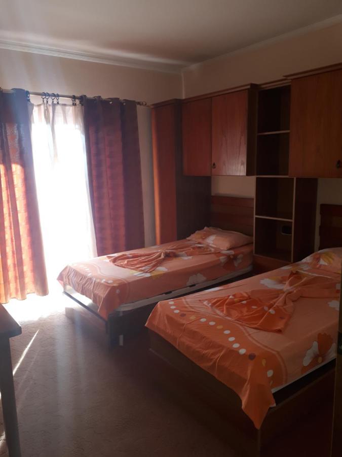 Hotel Meteor New Shtoj Zewnętrze zdjęcie