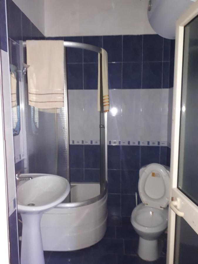 Hotel Meteor New Shtoj Zewnętrze zdjęcie