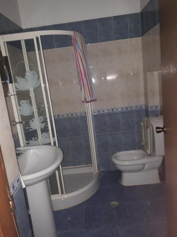 Hotel Meteor New Shtoj Zewnętrze zdjęcie